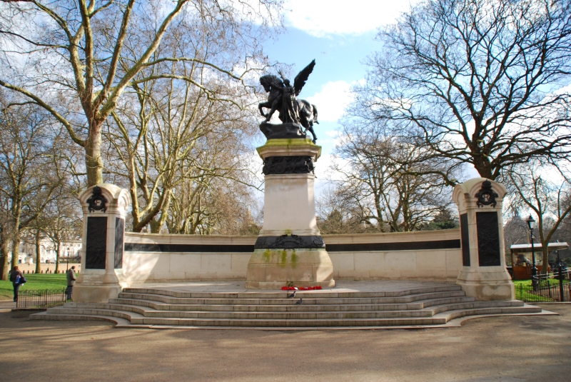 Captain James Cook Statue
Keywords: London Building Nikon Captain James Cook Statue
