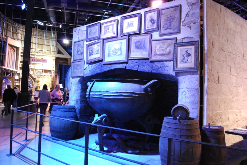 Harry Potter Studio Tour
Leaky Cauldron
Keywords: London Harry Potter Studio Tour Nikon