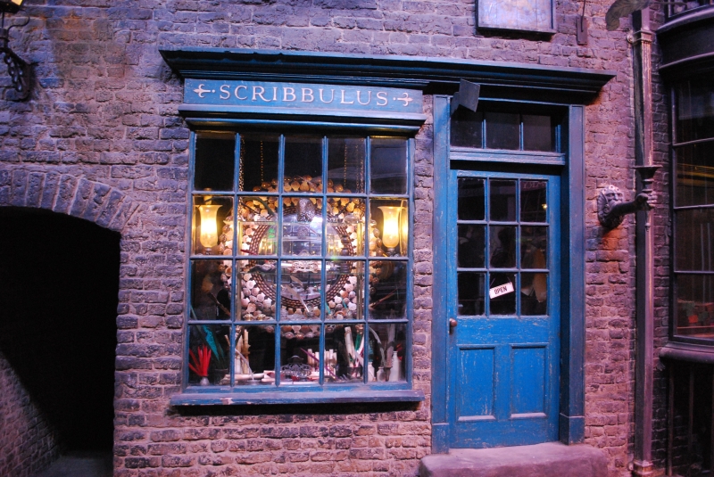 Harry Potter Studio Tour
Diagon Alley, Scribulus
Keywords: London Harry Potter Studio Tour Nikon