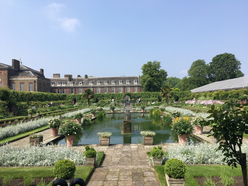 Sunken Garden
Keywords: London iPhone Hyde Park Kensington Palace Flower Garden