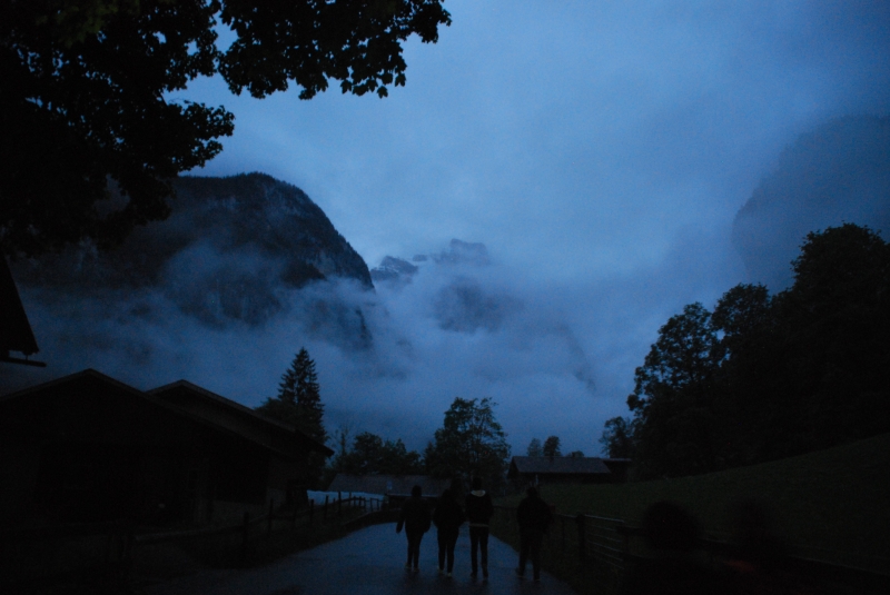 Foggy night
Keywords: Switzerland Lauterbrunnen Nikon