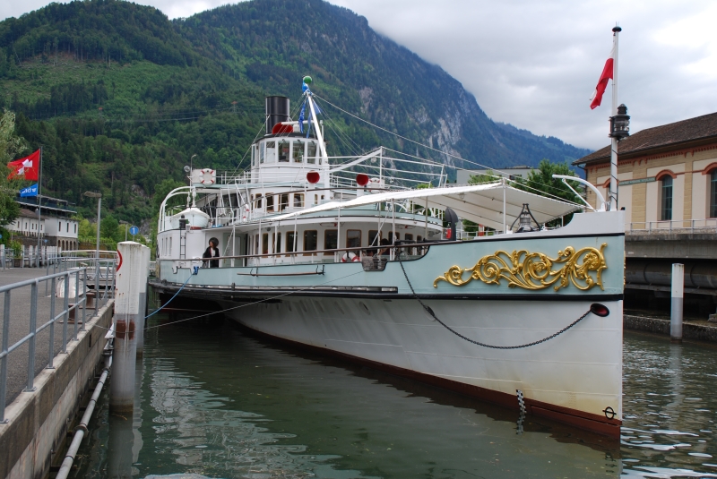 PS BlÃ¼mlisalp Paddle Steamer
Keywords: Switzerland Interlaken Nikon Boat Paddle Steamer