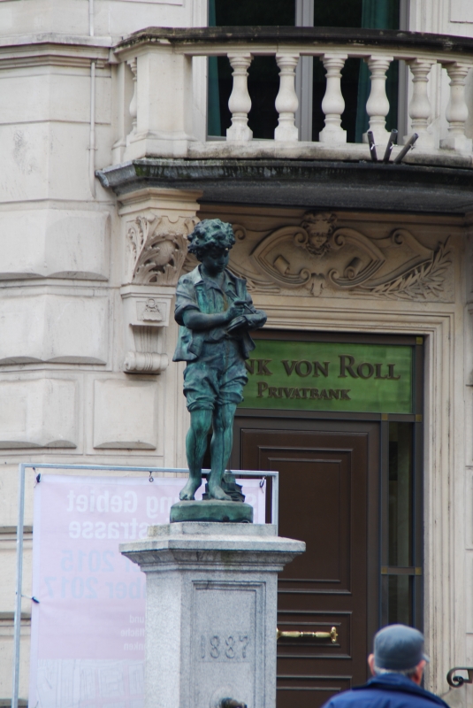 Statue
Keywords: Switzerland Zurich Nikon Statue