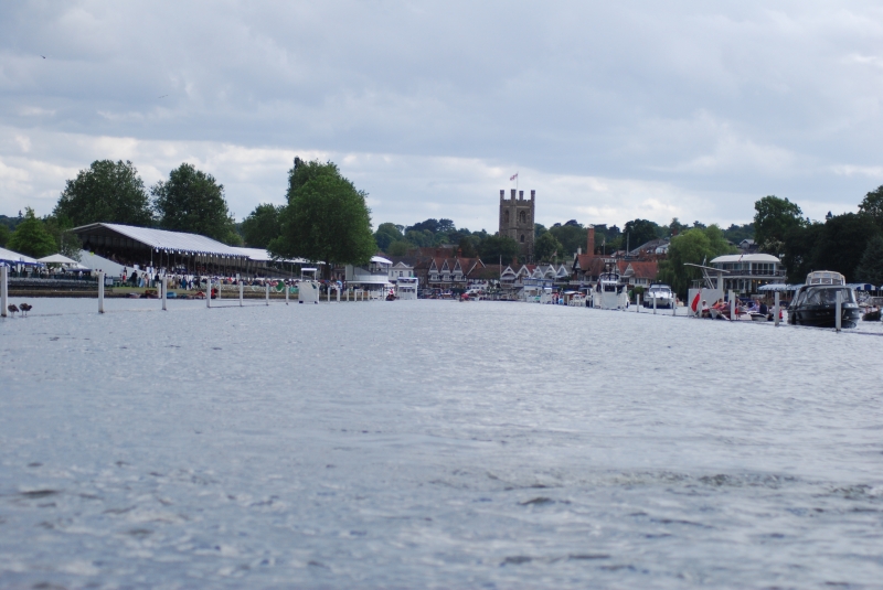 Looking West Along the Course
Empty course
Keywords: Henley Regatta River Thames Landscape Nikon