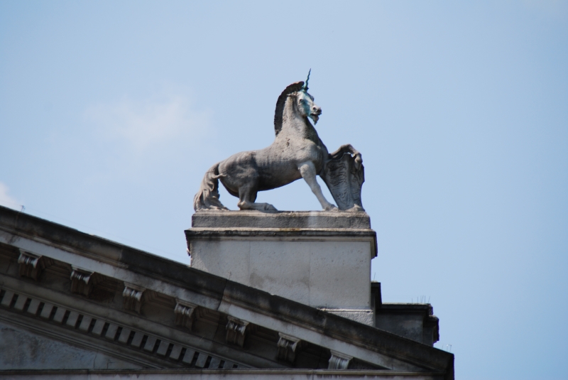 Tate Britain
Keywords: London Nikon Statue