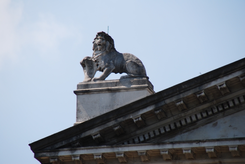 Tate Britain
Keywords: London Nikon Statue