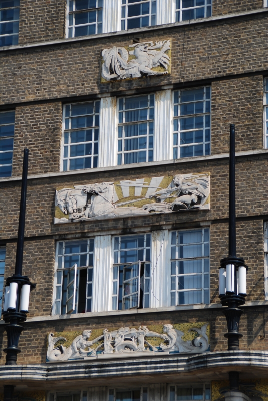 London Fire Brigade Headquarters
Keywords: London Carving Nikon Building