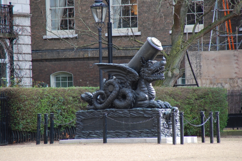 Horse Guards Parade - CÃ¡diz Memorial
Keywords: London Building Nikon Horse Guards Parade Cannon