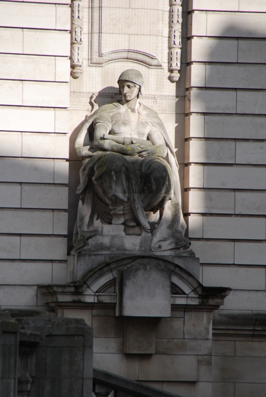 Admiralty Arch
Keywords: London Building Nikon Admiralty Arch Carving