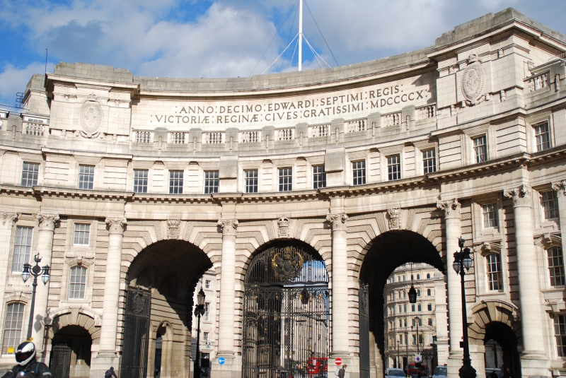 Admiralty Arch
Keywords: London Building Nikon Admiralty Arch Carving