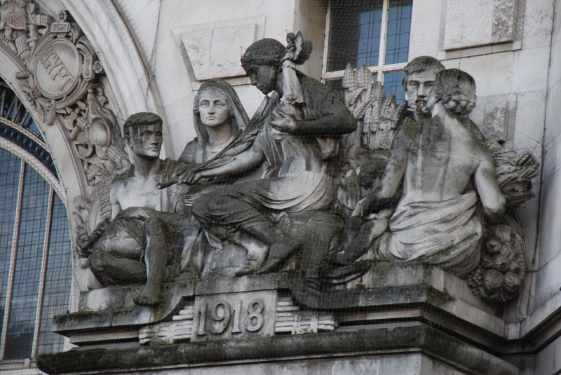 Waterloo Station Memorial
Keywords: London Building Nikon Waterloo Station