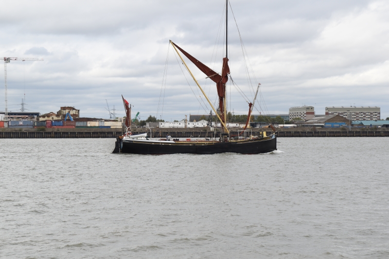 Keywords: Thames Barrier River London Nokia Boat