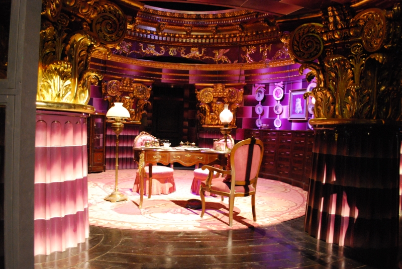 Harry Potter Studio Tour
Umbridge's Ministry Office
Keywords: London Harry Potter Studio Tour Nikon