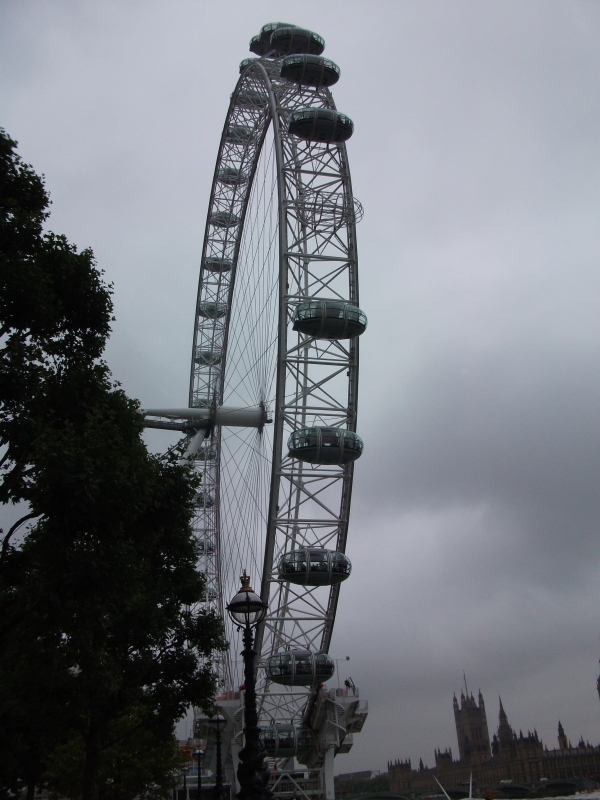 London Eye
Keywords: London Eye Houses Parliament Building Fujifilm