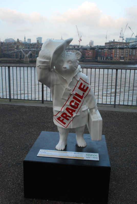 Paddington Bear - Fragile
Keywords: Nikon Paddington London Millennium Bridge River Thames