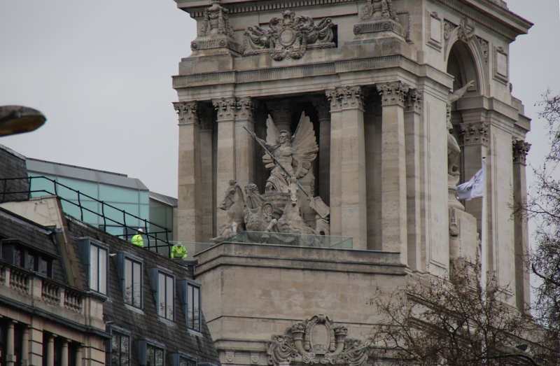 Trinity House, Port of London Authority 
Keywords: London Building Nikon