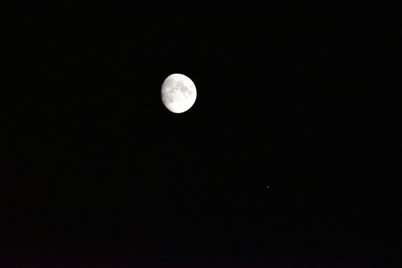 Moon
Keywords: Reading Nikon Night Moon Jupiter