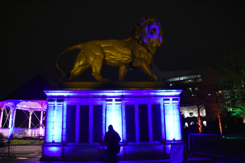 Keywords: Reading Nikon Forbury Gardens Statue Night