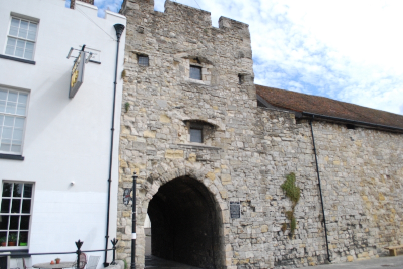 Southampton Walls - West Gate
Keywords: Southampton Walls Building Nikon