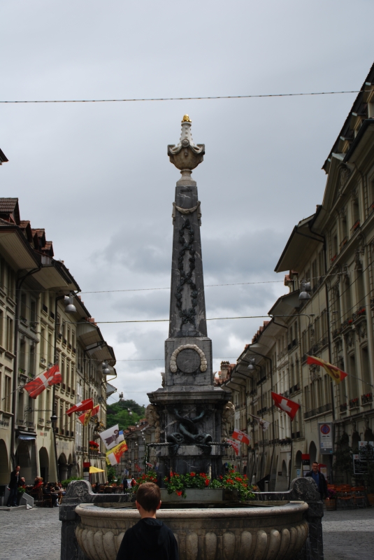 Fountain
Keywords: Switzerland Bern Nikon Fountain