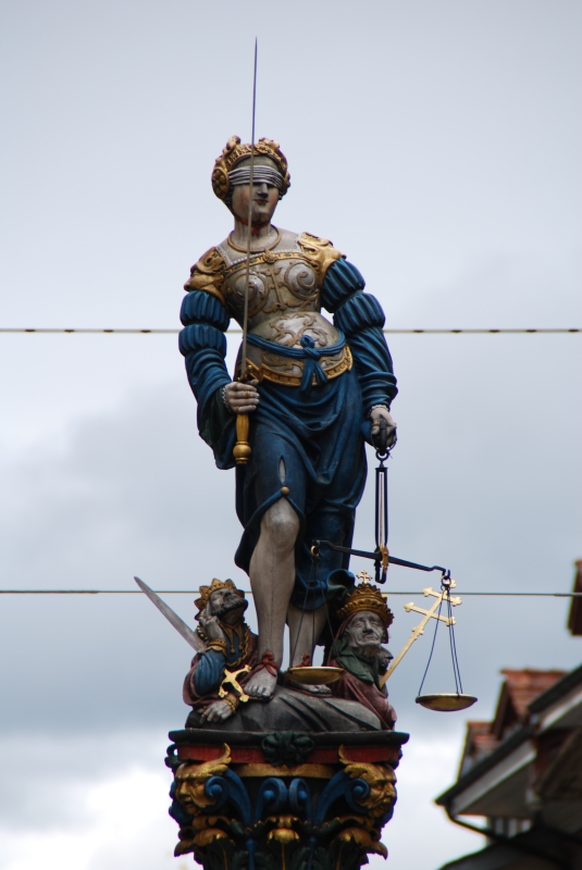 Statue
Keywords: Switzerland Bern Nikon Statue