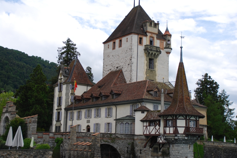 Oberhofen Castle
Keywords: Switzerland Lake Thun Nikon Castle