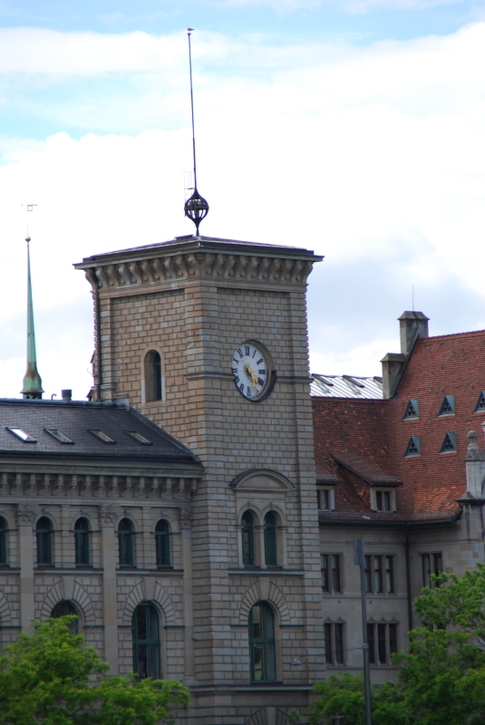 Building
Keywords: Switzerland Zurich Nikon Building Clock