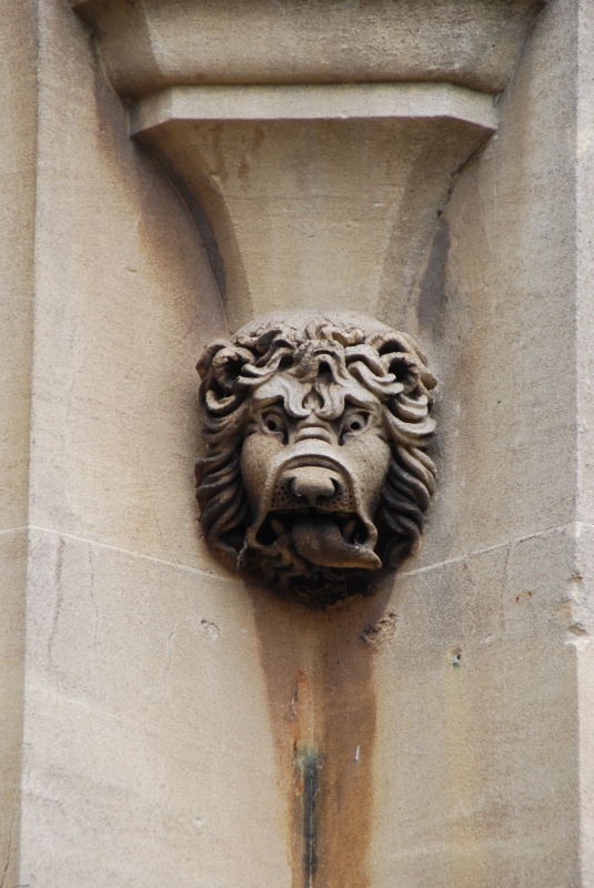 Keywords: Windsor Castle Nikon Carving