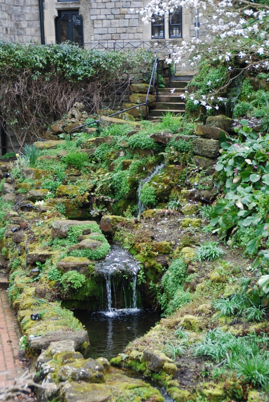 Keywords: Windsor Castle Nikon Garden