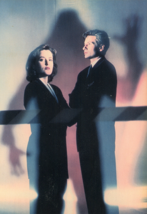 The X-Files Postcard
Keywords: Scrapbook Postcard Fandom X-Files